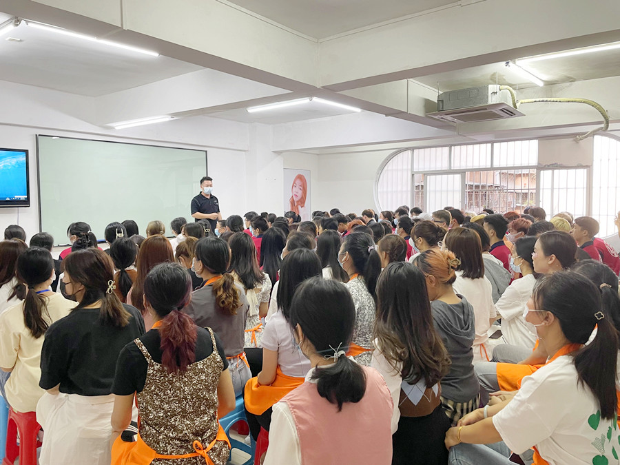 麗竹學(xué)校雙十一”課程勁爆活動(dòng)現(xiàn)場氣氛熱烈