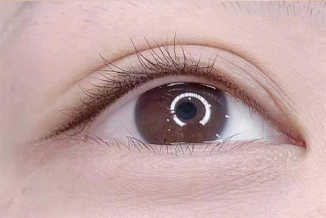 單眼皮紋眼線的注意事項，廣西南寧眉眼唇學?？偨Y