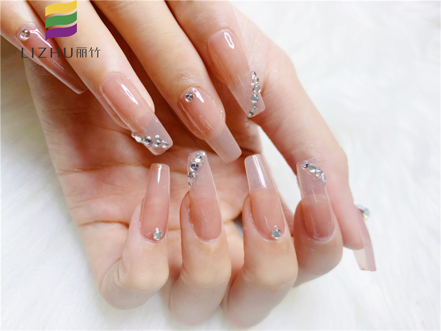 冬天做美甲的注意事項，南寧培訓美甲師課件教學內(nèi)容