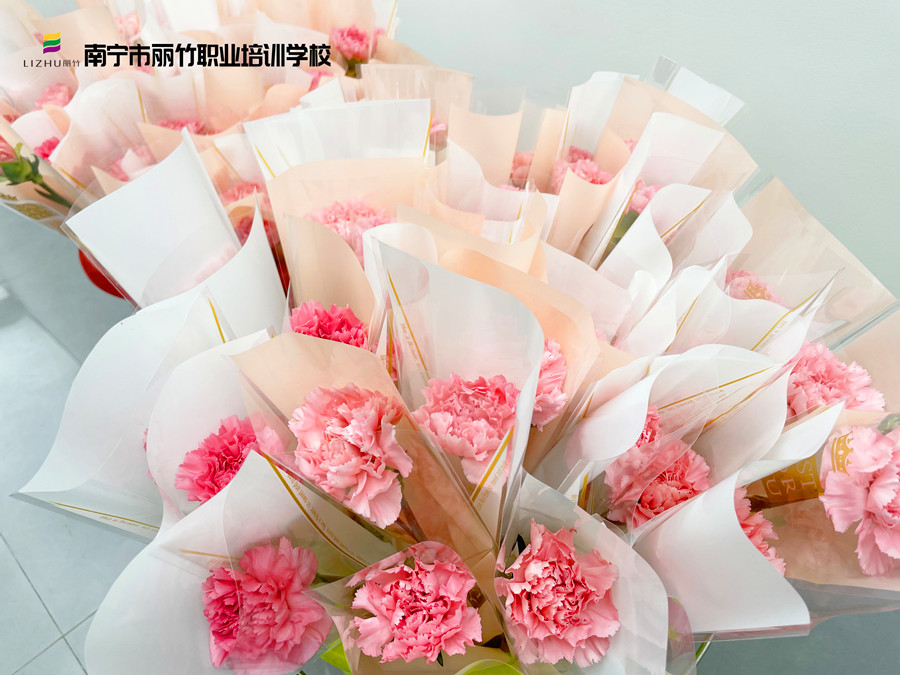 麗竹學(xué)校3·8女神節(jié)，定制專(zhuān)屬你的美麗