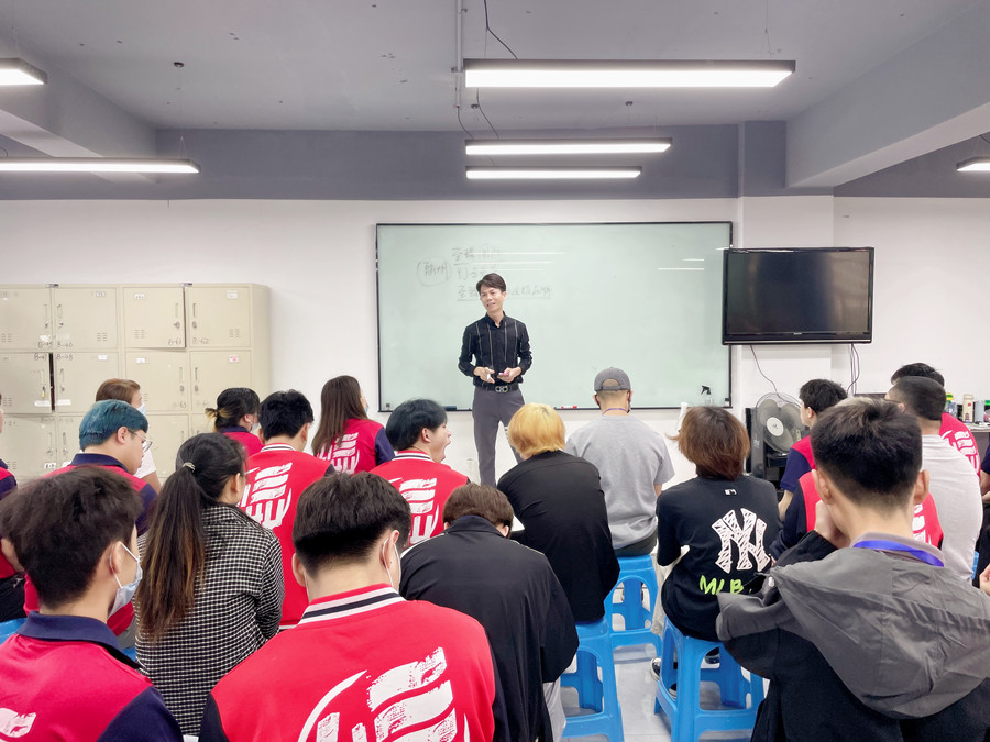 廣西美發(fā)專業(yè)畢業(yè)就業(yè)宣講---至臻國際專場(chǎng)