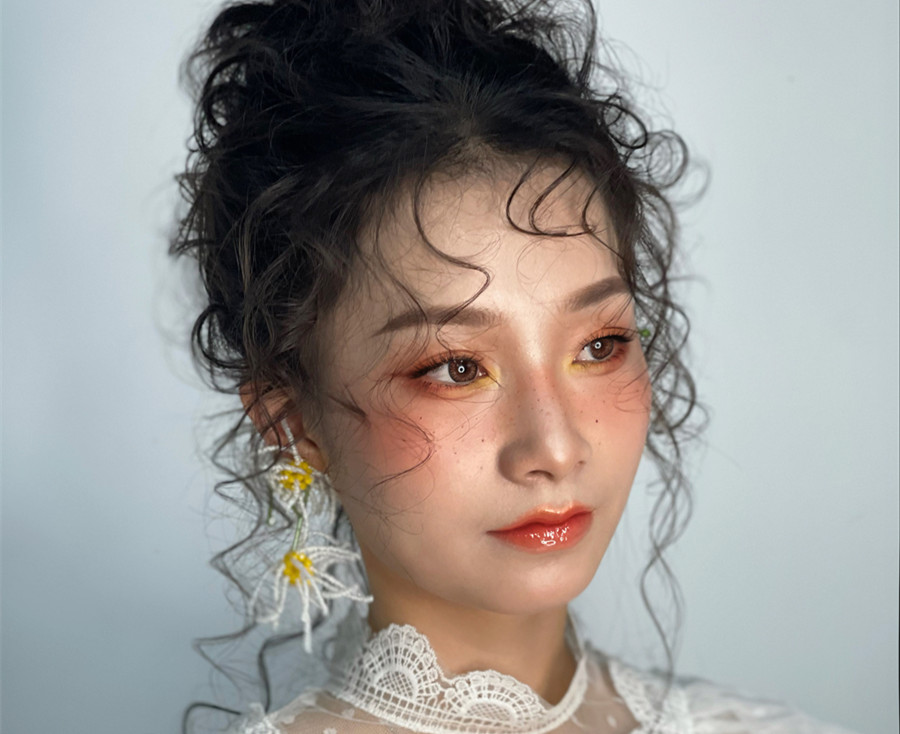 日系風(fēng)尚新娘，廣西新娘造型彩妝學(xué)校作品
