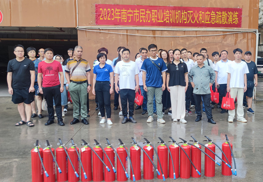 麗竹學校參與消防安全培訓(xùn)，構(gòu)建安全“防火網(wǎng)”