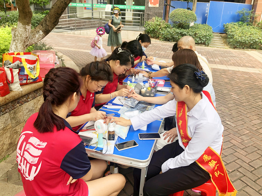 免費(fèi)美甲活動(dòng)&社區(qū)美甲活動(dòng)，南寧美甲學(xué)校在行動(dòng)