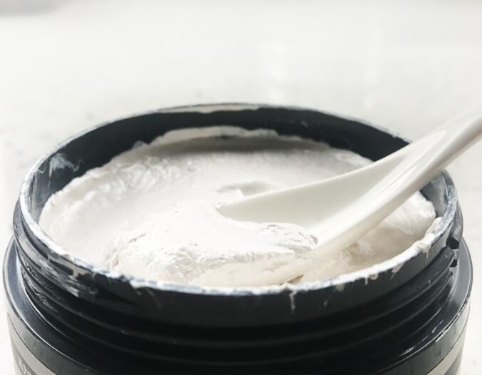 美發(fā)用品介紹：如何使用發(fā)泥？