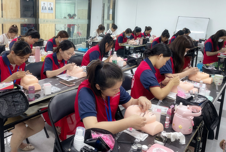 廣西南寧美睫培訓(xùn) | 廣西美睫學(xué)校哪家好？