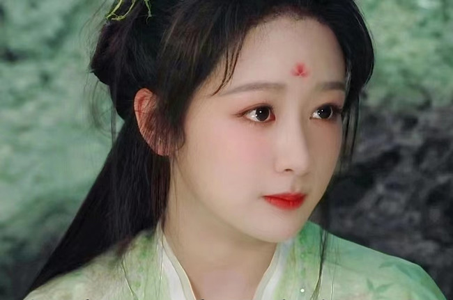 小夭《長相思》妝容教程，南寧化妝培訓明星仿妝