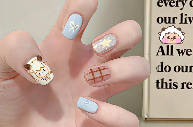 精致手繪美甲，美甲款式圖片2023