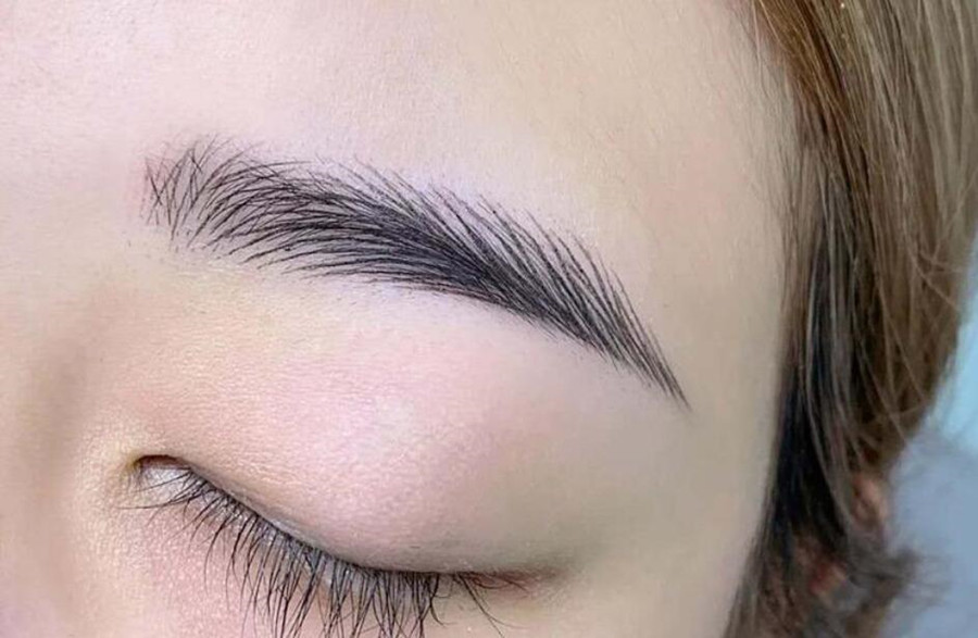 不同紋眉類型如何選色乳？廣西學(xué)紋眉毛