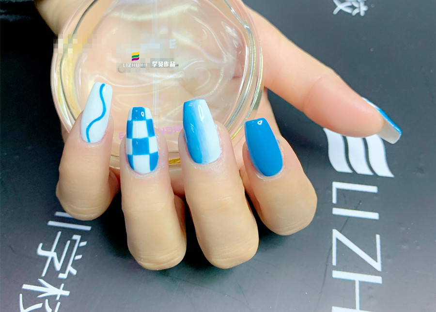 指甲油顏色選擇的技巧，美甲基礎(chǔ)講解