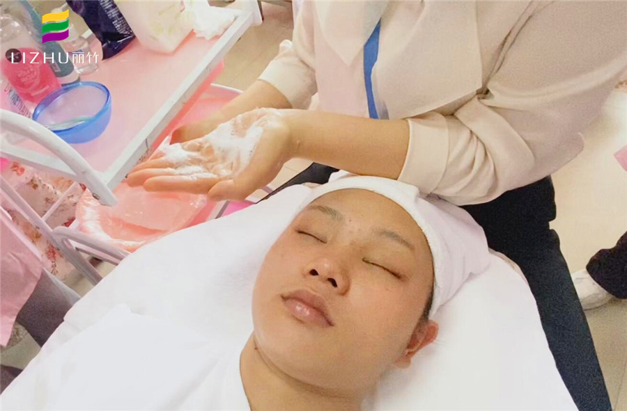 專業(yè)卸妝攻略，南寧美容護膚