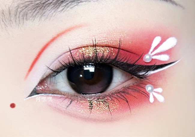 ?玉蘭花眼妝教程，零基礎(chǔ)化妝學(xué)習(xí)