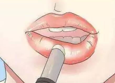 涂唇膏的注意事項，南寧美容護膚管理培訓