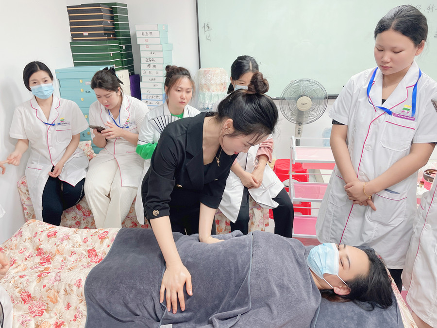 泥灸敷肚子的好，廣西美容美體操作講解