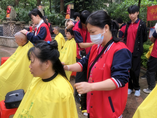 廣西學(xué)美發(fā)有實(shí)踐嗎？歡迎到廣西理發(fā)職業(yè)學(xué)校