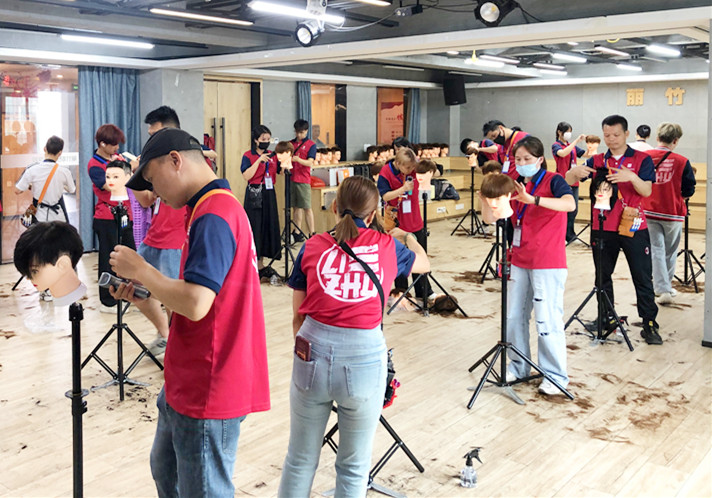 零基礎剪發(fā)培訓：起發(fā)腳