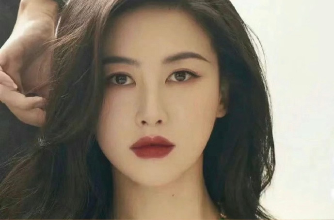 水彎眉教程，南寧化妝師日常必學(xué)