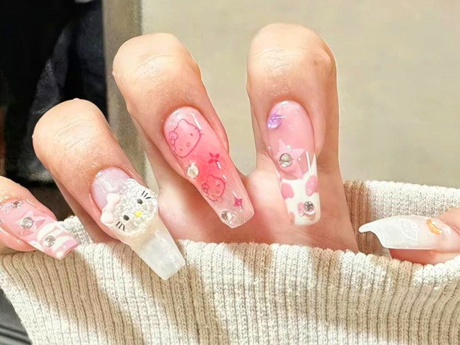 凱蒂貓美甲，南寧美甲款式造型學(xué)校分享