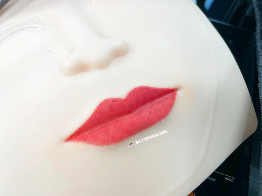 紋唇時的設計要點，南寧學紋唇