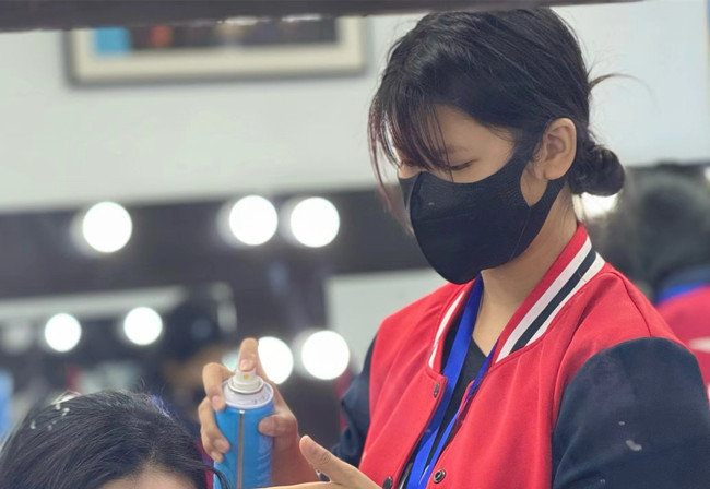 清冷風(fēng)中式造型，南寧化妝師培訓(xùn)學(xué)員作品