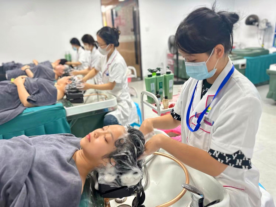 頭療養(yǎng)發(fā)有什么項(xiàng)目？南寧頭療培訓(xùn)學(xué)校課程講解