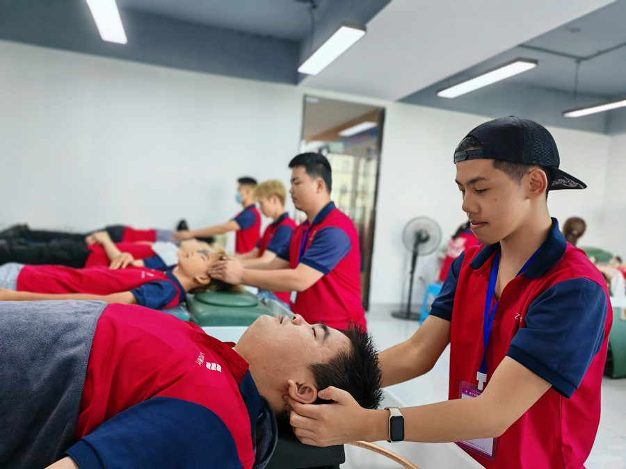 如何養(yǎng)成好秀發(fā)？廣西美發(fā)養(yǎng)發(fā)護(hù)發(fā)培訓(xùn)教你