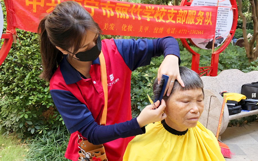 頭發(fā)的軟硬和什么有關(guān)？從零開始學(xué)美發(fā)廣西