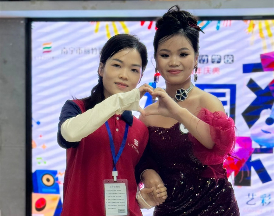 禮服晚宴造型，南寧專業(yè)新娘妝跟妝