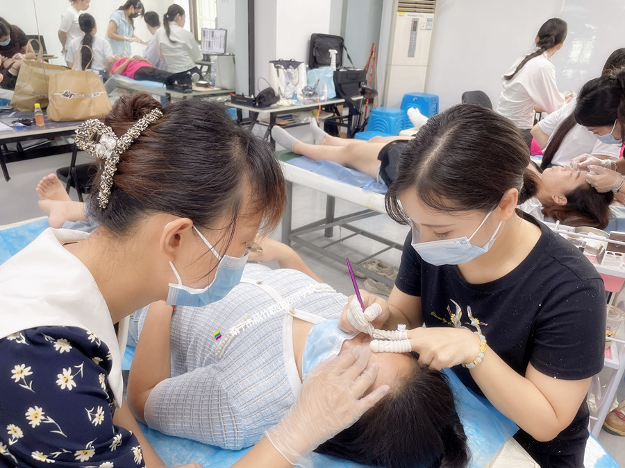 廣西紋繡哪里可以進(jìn)修？色乳的選擇