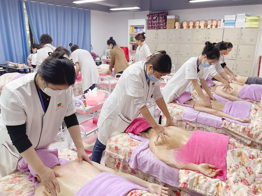 肩部按摩操作注意事項，廣西美容健康管理手法講解