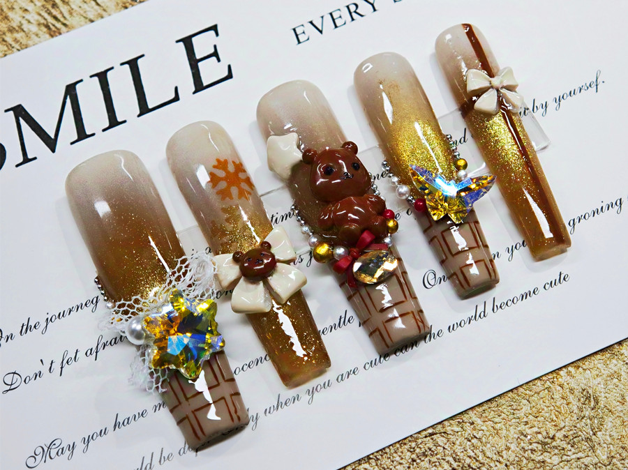 巧克力熊美甲，廣西美甲學(xué)徒熱門款推薦