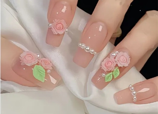 甜美系開春美甲，南寧專業(yè)美甲師推薦