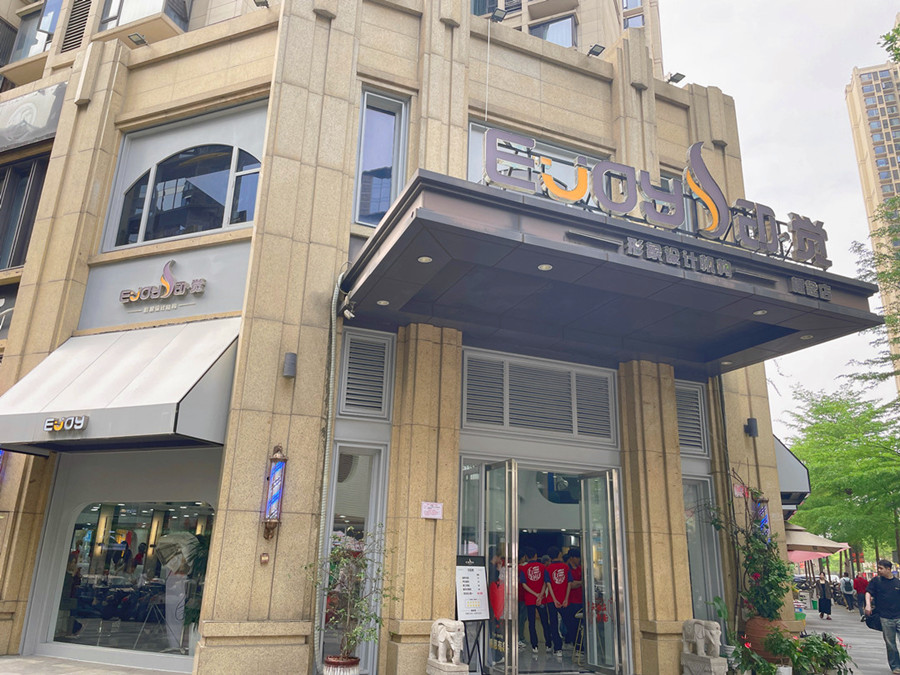 有圖有真相！南寧美發(fā)畢業(yè)就業(yè)到店參觀