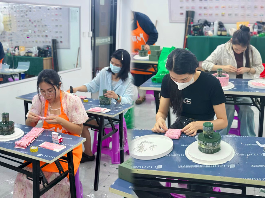 蛋糕花盒教程 | 南寧學花藝哪里時尚