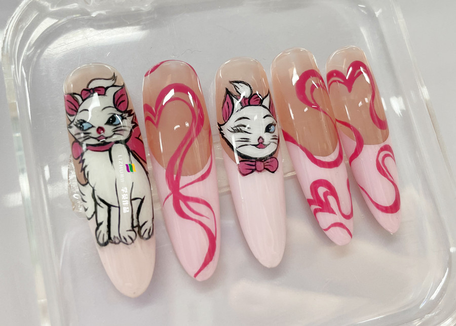 手繪瑪麗貓美甲，廣西美甲實操作品