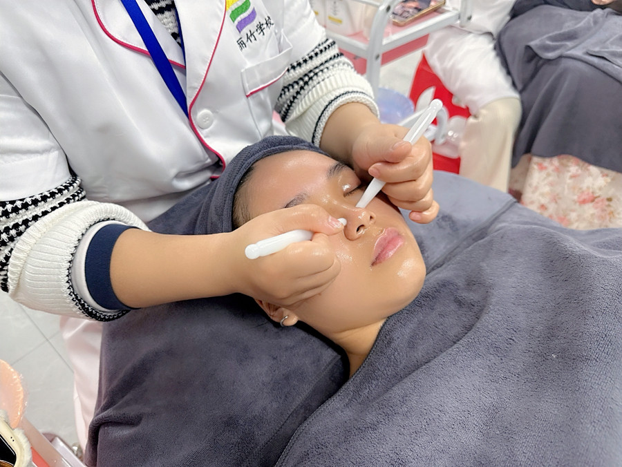 適合女生學的技術 | 撥筋受歡迎的原因