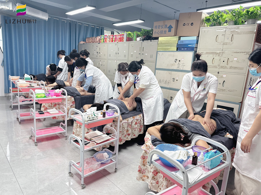 新年假期給身體按摩能有多爽，廣西美容管理健康