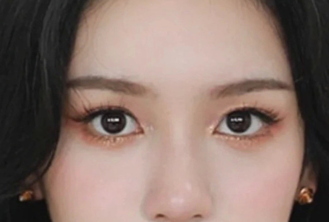 富家千金眼妝調(diào)整思路，化妝入門初學(xué)者教程