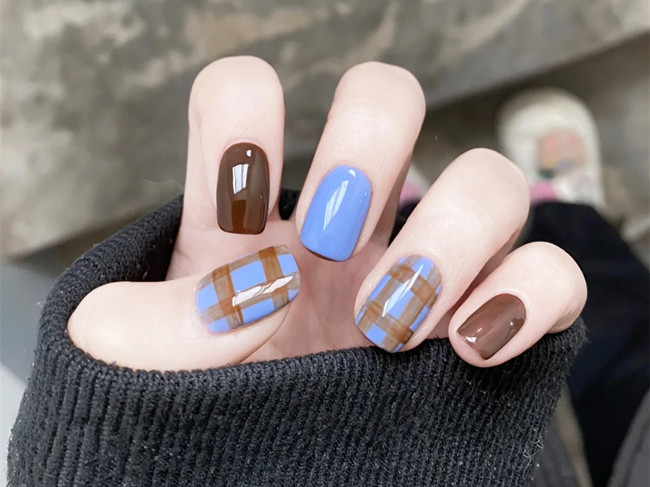 清新藍(lán)格紋美甲，南寧美甲訓(xùn)練